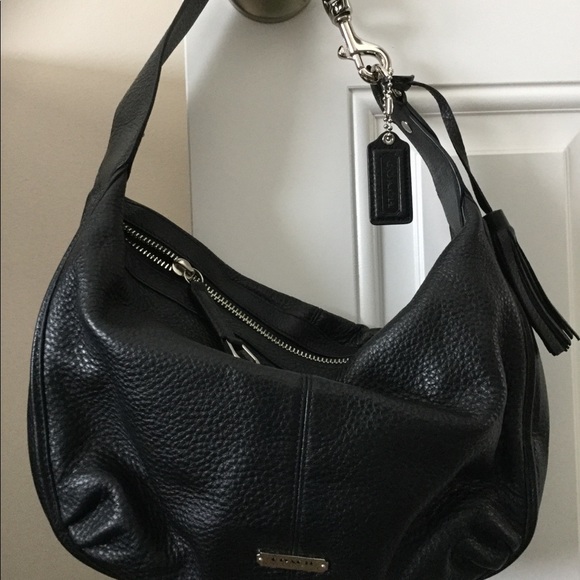coach avery leather hobo shoulder bag